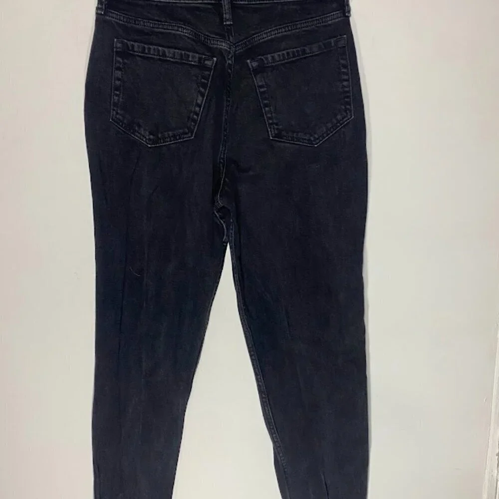 Hollister Ultra High-Rise Mom Jean Black